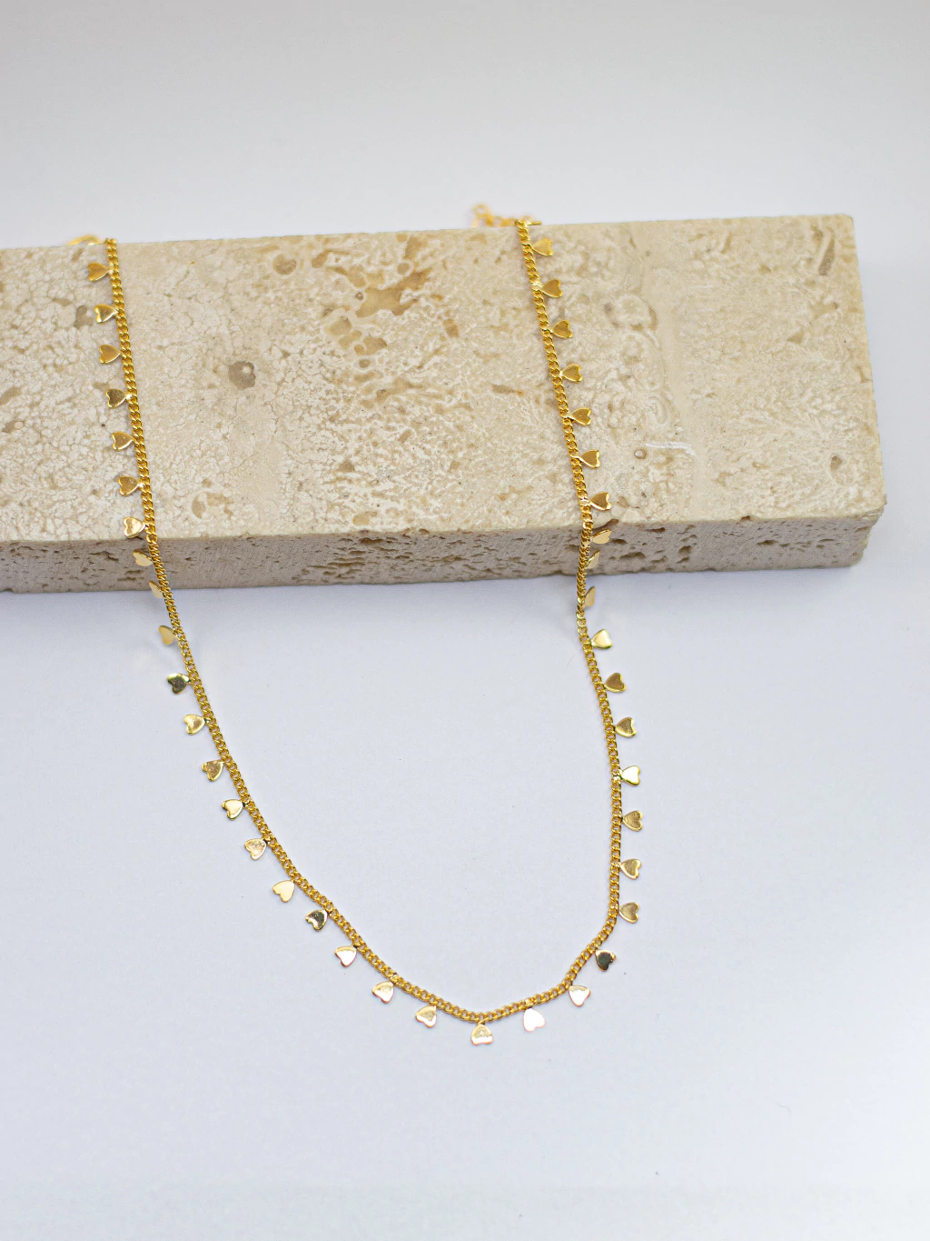 Choker Mini Corações Banho de Ouro