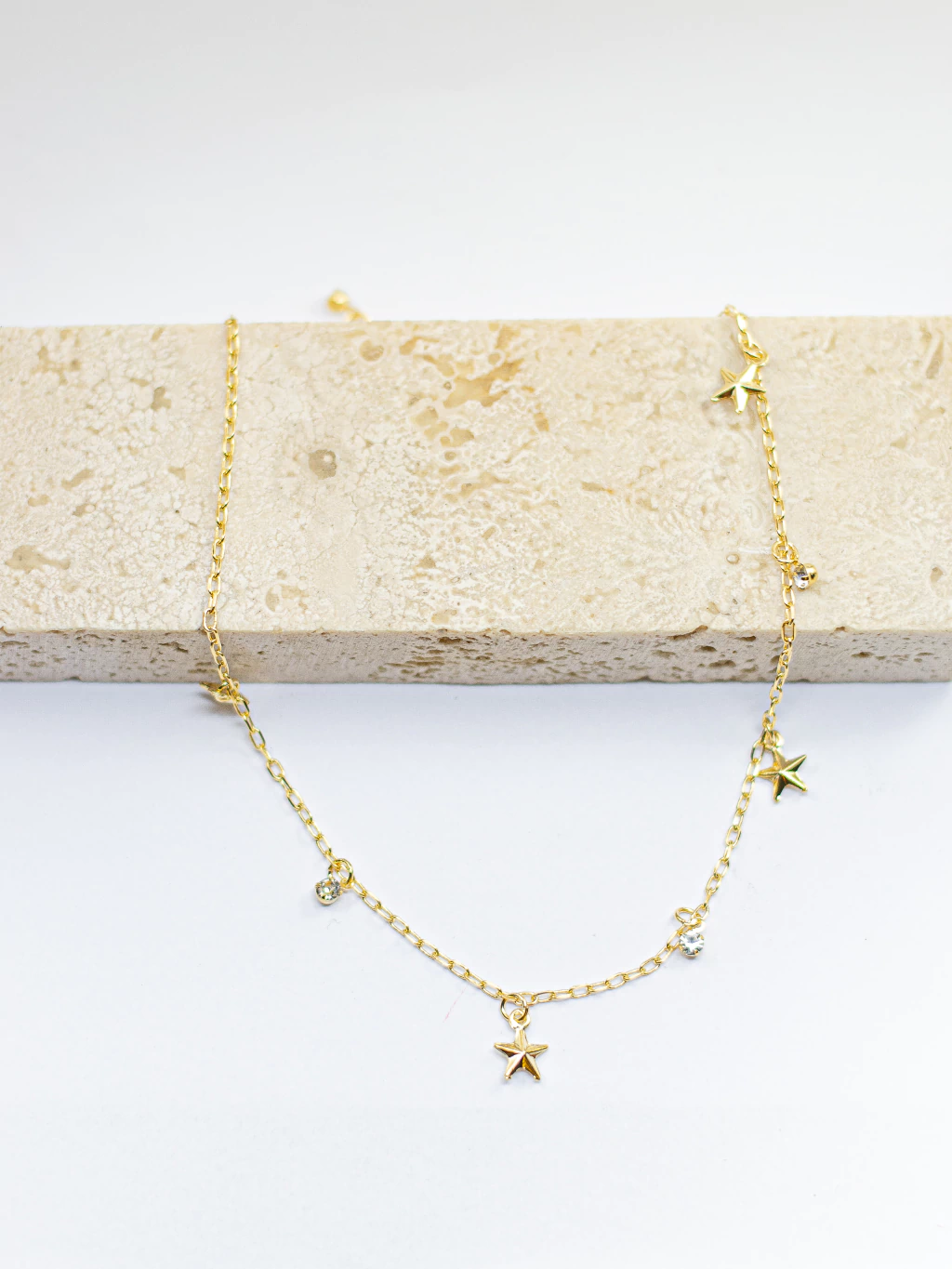 Choker Estrelas Douradas