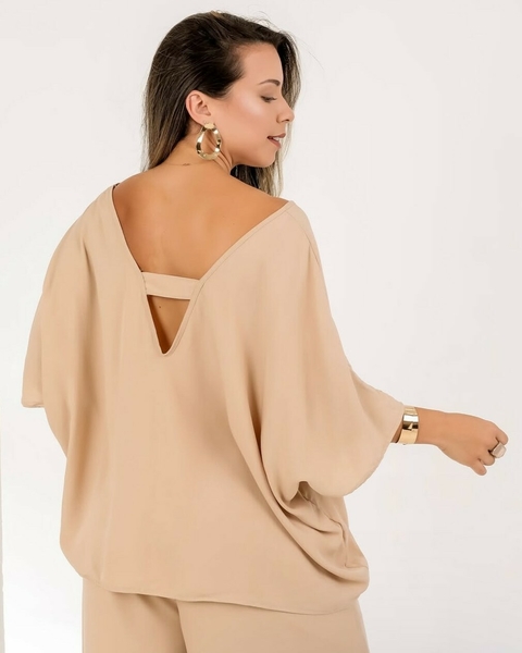 Blusa Morcego Ampla Viscose Lisa Areia - comprar online