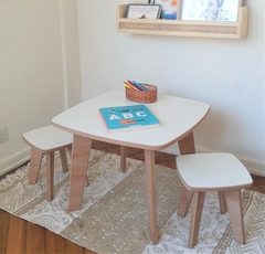 Mesa + 2 banquitos - comprar online