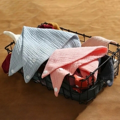 Imagen de Babero bandana de muselina