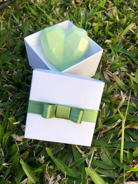 Sabonete em formato coração diamante - em caixinha 7x7