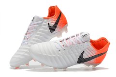 Chuteira Tiempo Legend 7 FG - comprar online