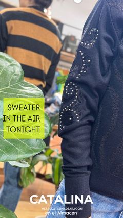 SWEATER IN THE AIR TONIGHT en internet