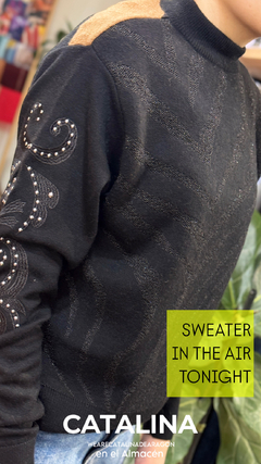 Imagen de SWEATER IN THE AIR TONIGHT