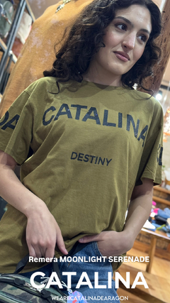 REMERA MOONLIGHT SERENADE en internet