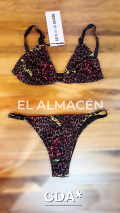 BIKINI STREET PEOPLE