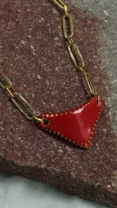 Collar Niza Dorado Roja