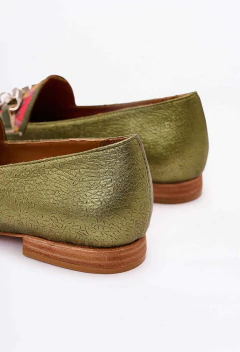 MOCASÍN NO ME ROMPAN LOS COCOS (verde metalizado) - tienda online