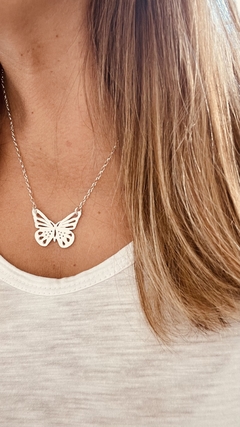 Collar Butterfly