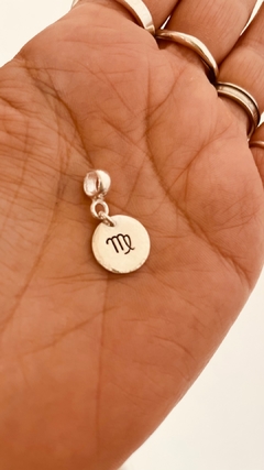 Dije Zodiaco en internet