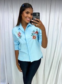 Camisa Bordada Clean