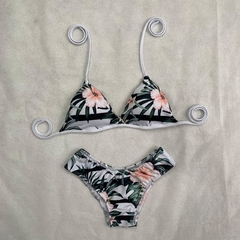 Biquini Asa Delta Floral Listrado - loja online