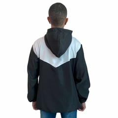 Corta Vento Masculina Preta e Branco Lisa na internet