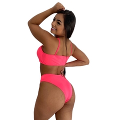 Biquíni Laço Rosa Neon na internet