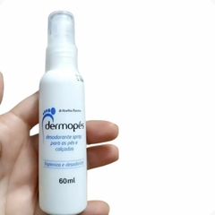 Desodorante Spray Para os Pés e Calçados Combate Bactérias DERMOPÉS 60ml Abelha Rainha REF 3595 - loja online
