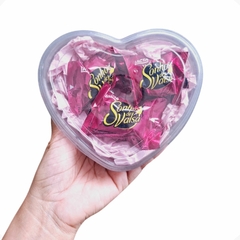Lembrancinha De Chocolate Presente No Coração De Acetato Feliz Páscoa Dia Mães Natal Niver Mulher - Importados da Malu