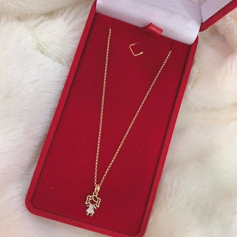 Gargantilha com Pingente de Menina 45CM Ouro 18K