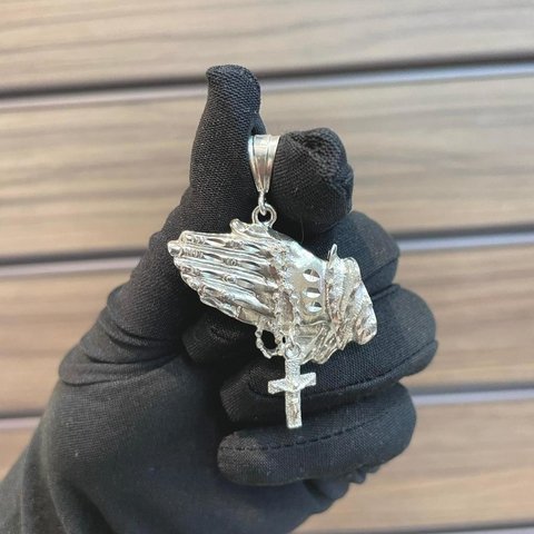 Pingente Mão Oração 4,2X3,5cm Prata 925 - comprar online