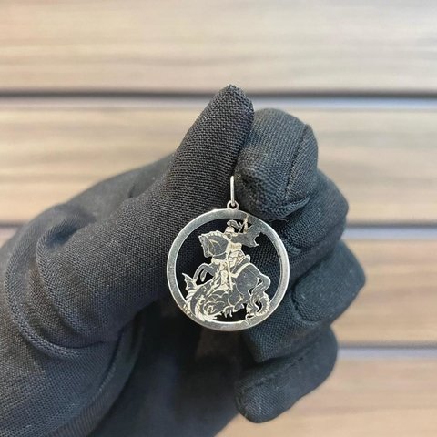 Pingente São Jorge Redondo 3X3cm Prata Legítima 925 - comprar online