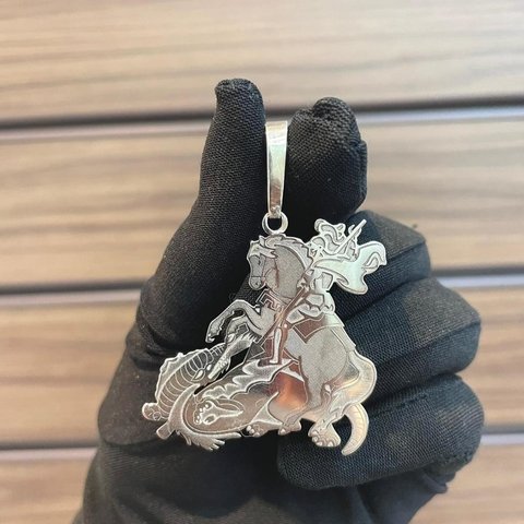Pingente São Jorge 5X4,1cm Prata Legítima 925 - comprar online
