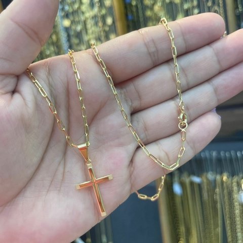 Corrente Cartie + Pingente Cruz Banhado a Ouro 18K