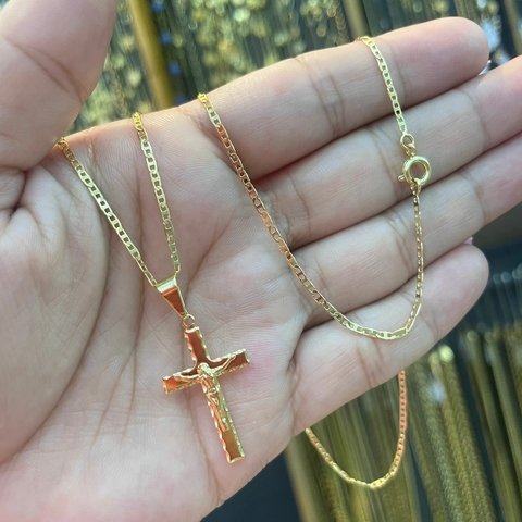 Corrente Piastrine + Pingente Crucifixo Banhada a Ouro 18K