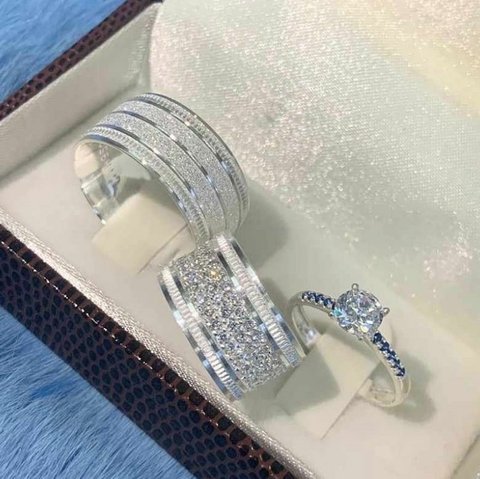 Aliança 10mm Feminina com Pedras de Zircônia Prata 950