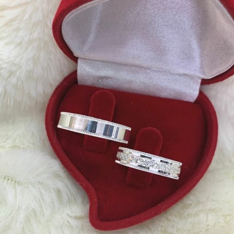Aliança 5mm Feminina com Pedras de Zircônia Prata 950