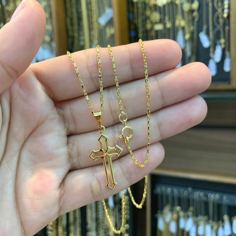 Corrente Cartie Tijolinho + Pingente Cruz Banhada a Ouro 18K