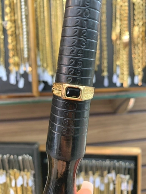 Anel Pedra Preta - 4.2G - Banhado a Ouro 18K