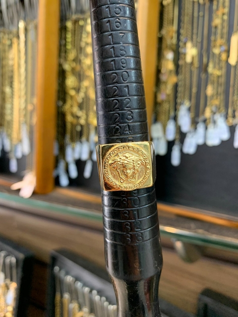 Anel Medusa - 12G - Banhado a Ouro 18K