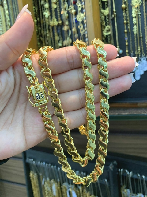 Corrente Friso S 70cm 8mm Fecho Especial Nossa Senhora Aparecida Banhado a Ouro 18K