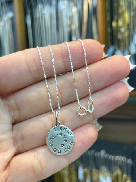 Colar Livrai Nos do Mal Amém Prata 925