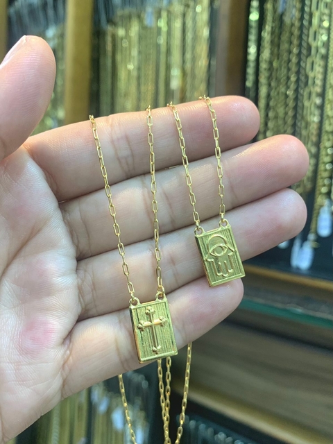 Escapulário Cartie 60cm Mão de Fátima / Cruz Banhado a Ouro 18K