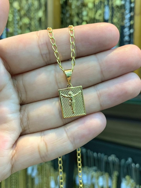 Pingente Jesus na Cruz 1,5X1cm Banhado a Ouro 18K