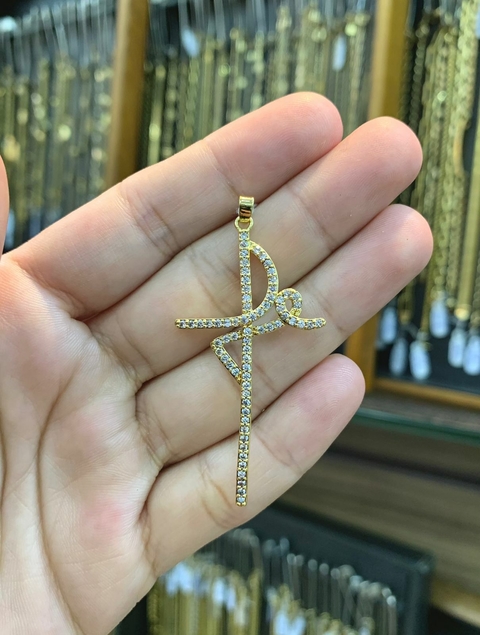 Pingente Fé Cravejado 5X2,5cm Banhado a Ouro 18K