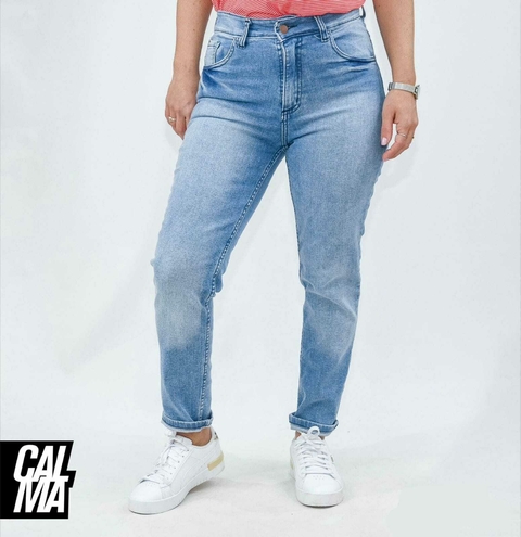 Jean Camila mom fit