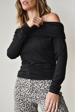 Remera Fatima en internet