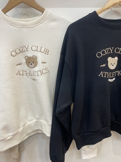 Buzo Cozy club - locas de atar