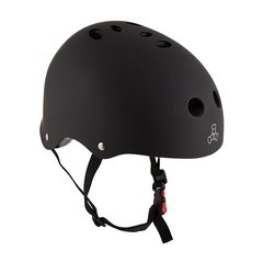 Casco Triple Eight