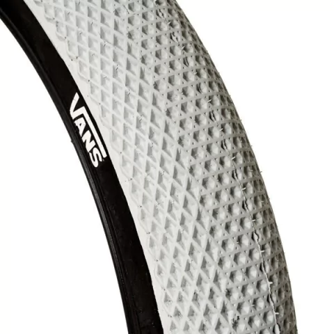Cubierta R20 x 2.40 CULT VANS