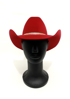 CHAPÉU COUNTRY AVELUDADO VERMELHO SETAS COM STRASS na internet