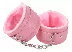 ESPOSAS DE ECOCUERO CON PELUCHE