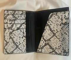 Porta Pasaporte Animal Print Victoria's Secret Original Importado - comprar online