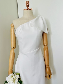 Vestido Max Midi Assimétrico com Laço