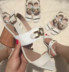 Sandália off-white