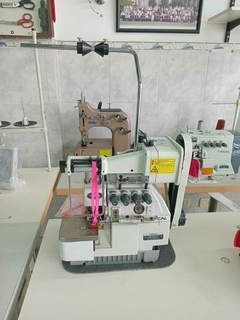 Overlock 4 hilos con alimentador elástico Typical GN794LFC-2 - comprar online