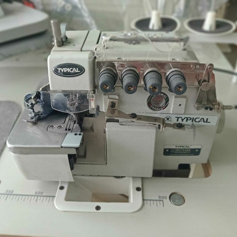 Overlock 4 hilos Typical GN794BK