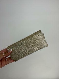 CASE PINGENTE FECHADA - Liz Oculos e Acessorios